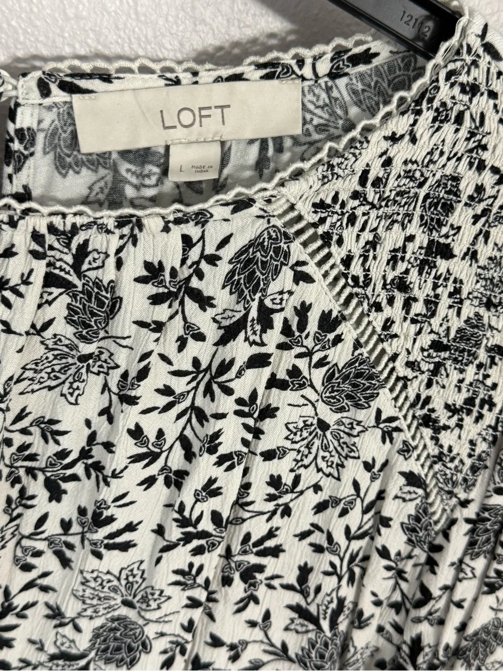 LOFT Black & White Floral Puff-Sleeve Blouse